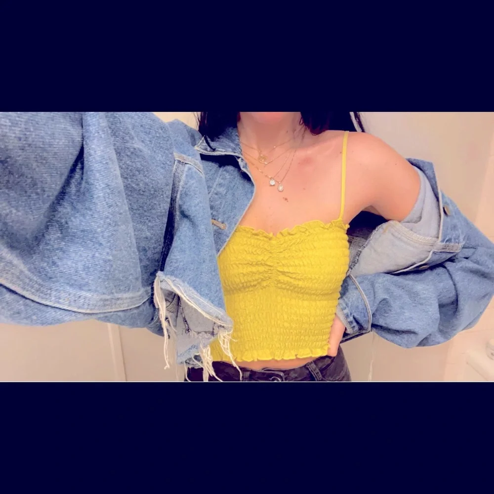 Cutesy Ruffle Tank - Picture 1 of 1